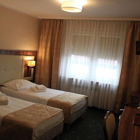 Cumulus Hotel Bedzin Luaran gambar