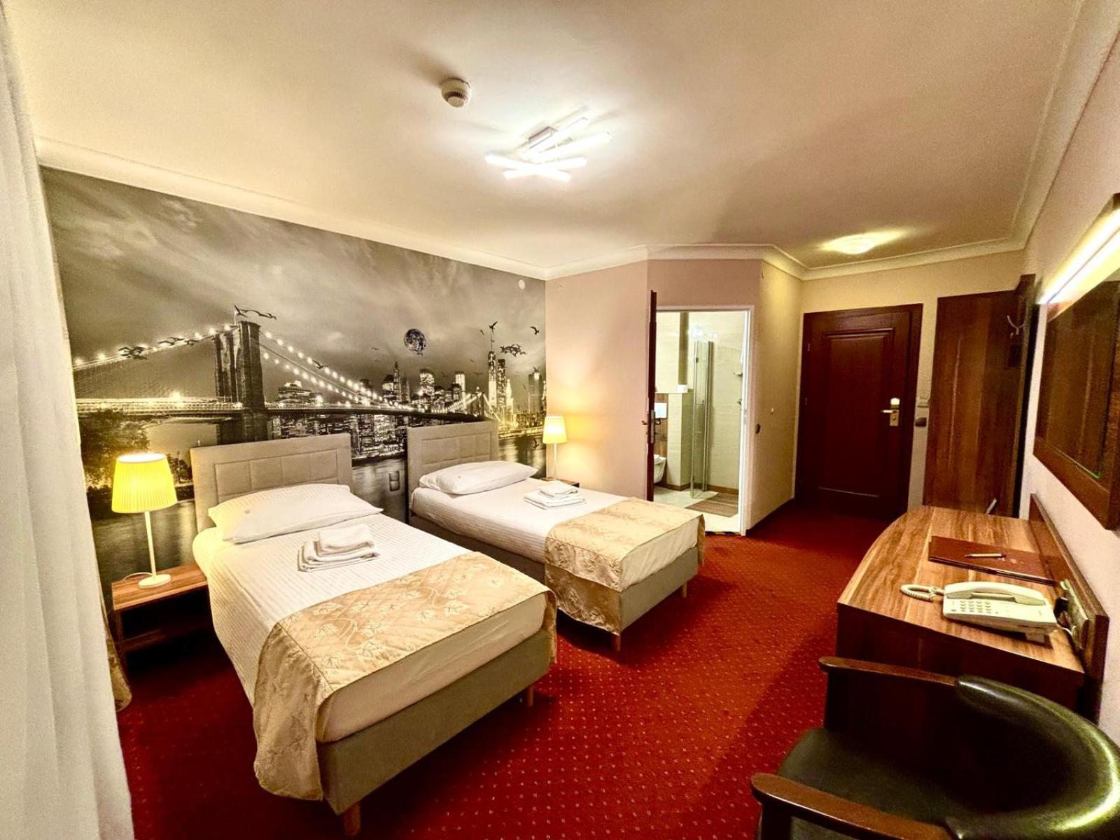 Cumulus Hotel Bedzin Luaran gambar