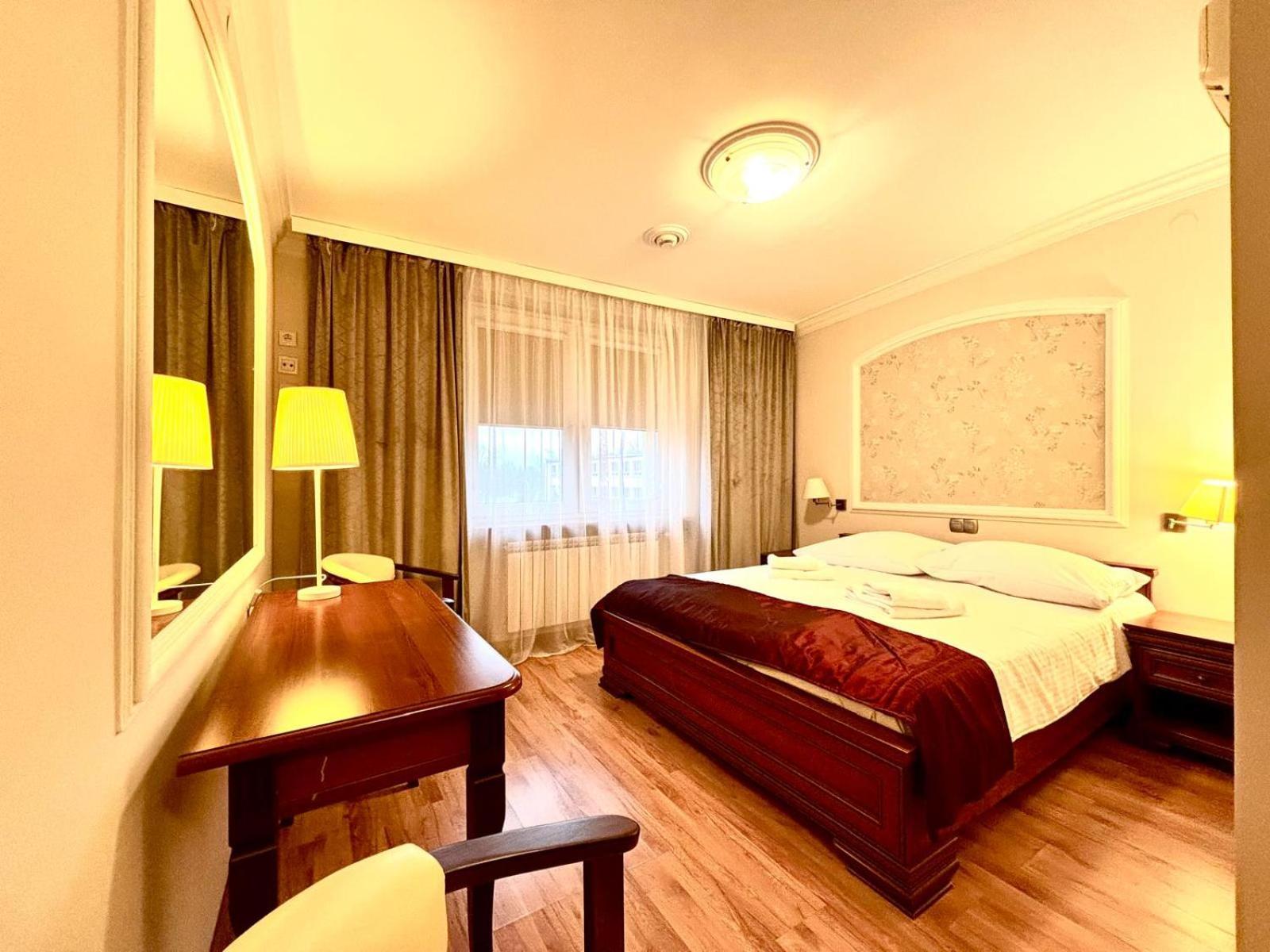Cumulus Hotel Bedzin Luaran gambar