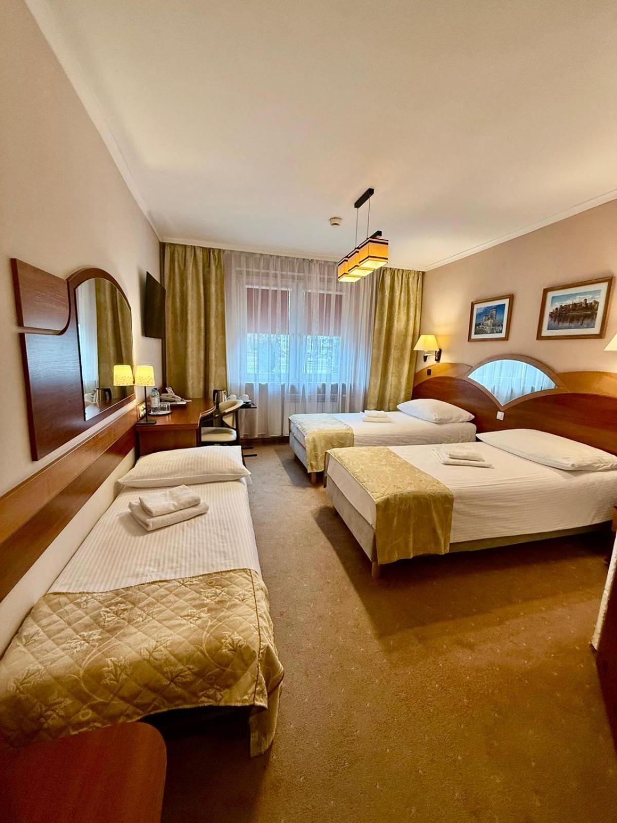 Cumulus Hotel Bedzin Luaran gambar